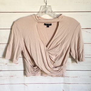 Light Blush Key Hole Crop